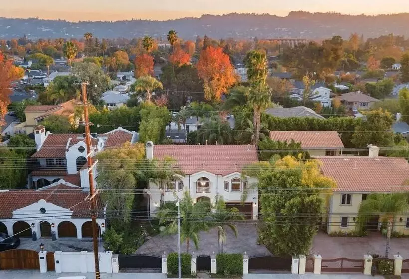 La Magnolia By Avantstay Luxe Villa + Pool, Spa