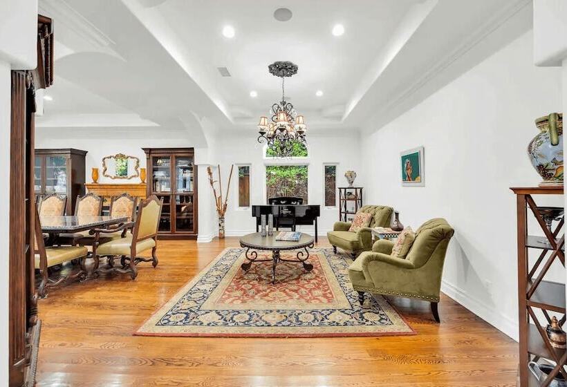 La Magnolia By Avantstay Luxe Villa + Pool, Spa