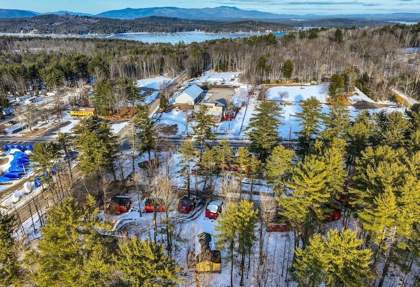 Laconia Cabin W/ Grill: 2 Mi To Weirs Beach!