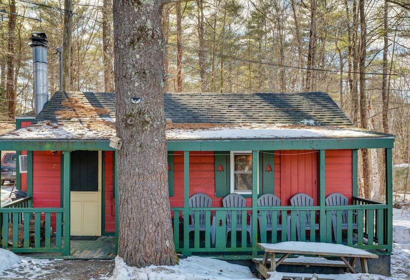 Laconia Cabin W/ Grill: 2 Mi To Weirs Beach!