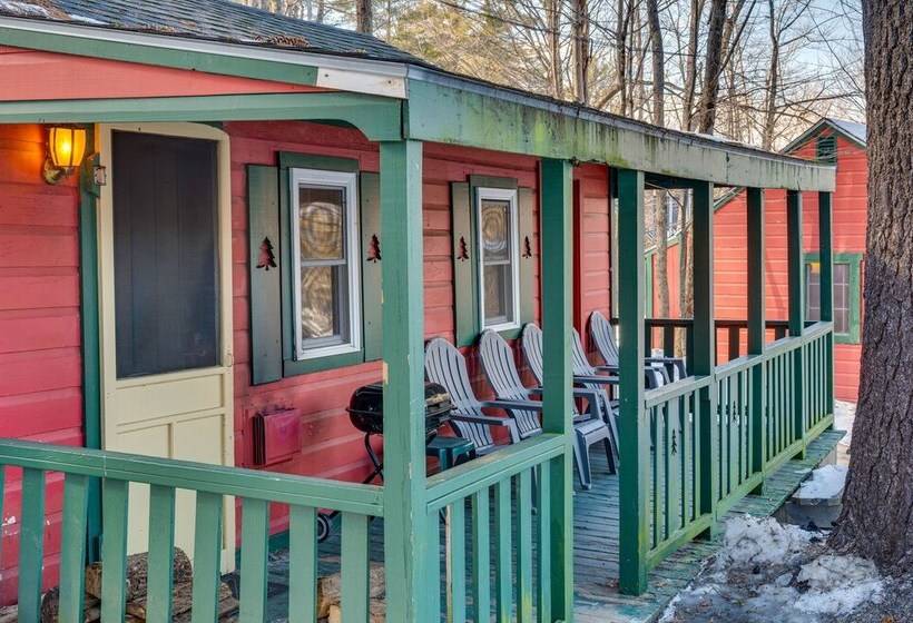 Laconia Cabin W/ Grill: 2 Mi To Weirs Beach!