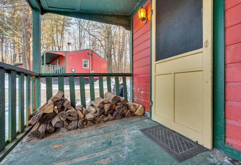 Laconia Cabin W/ Grill: 2 Mi To Weirs Beach!
