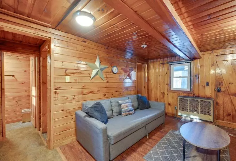 Laconia Cabin W/ Grill: 2 Mi To Weirs Beach!