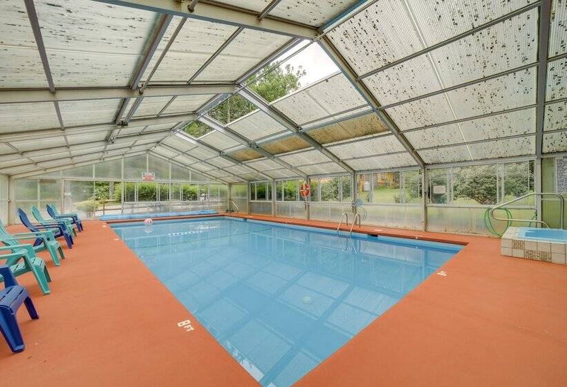 Maggie Valley Resort Home: Fire Pit, Pool & Stream