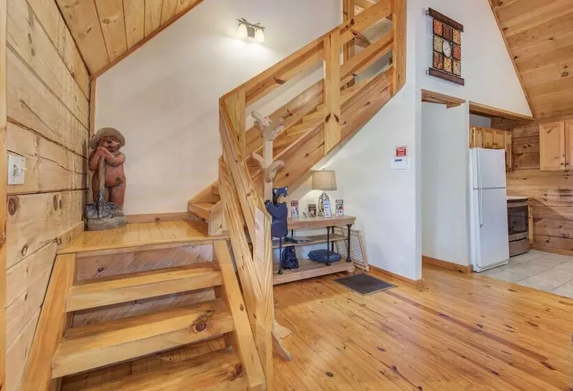 Mariettas Dream 2br In Mountains W/ Hot Tub!