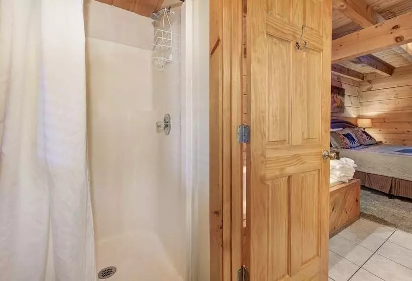 Mariettas Dream 2br In Mountains W/ Hot Tub!