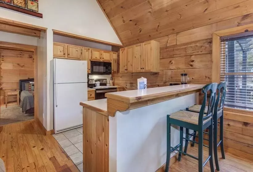 Mariettas Dream 2br In Mountains W/ Hot Tub!