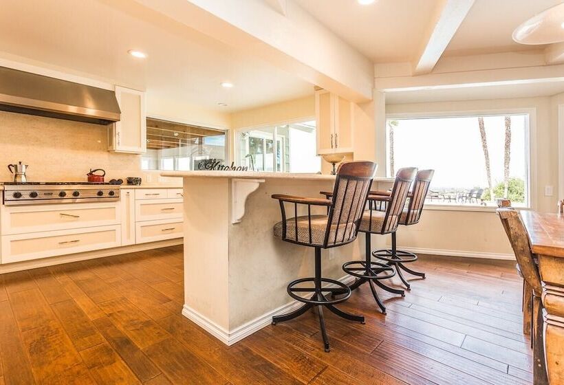 Oak Hills By Avantstay Panoramic View, Pool, Spa