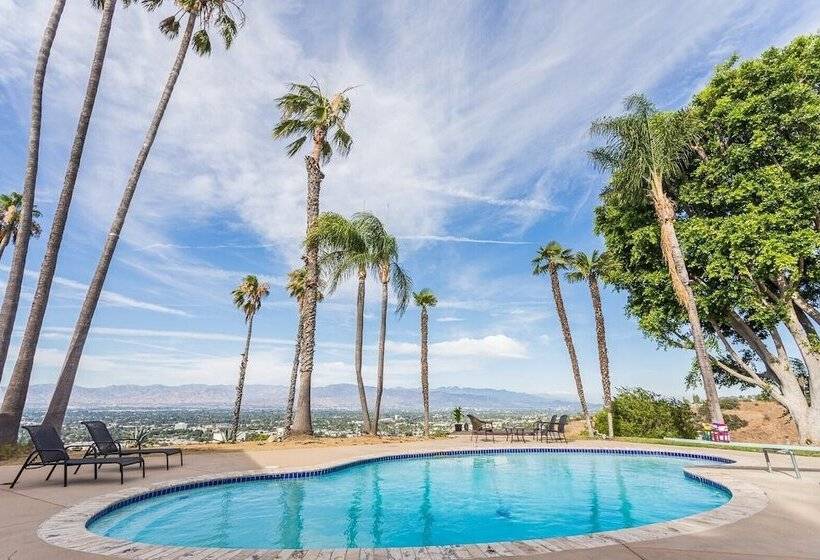 Oak Hills By Avantstay Panoramic View, Pool, Spa