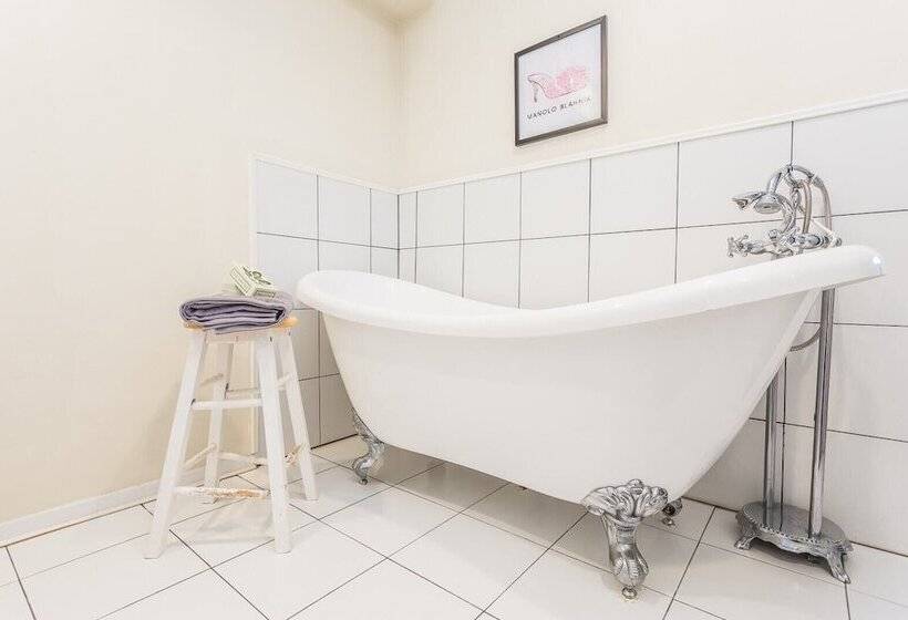 Oak Hills By Avantstay Panoramic View, Pool, Spa