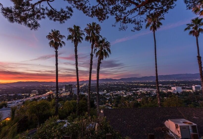 Oak Hills By Avantstay Panoramic View, Pool, Spa