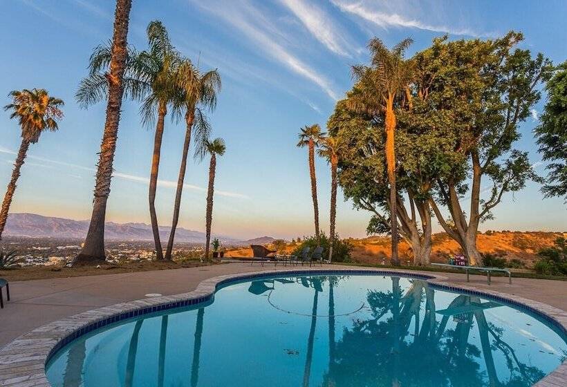 Oak Hills By Avantstay Panoramic View, Pool, Spa