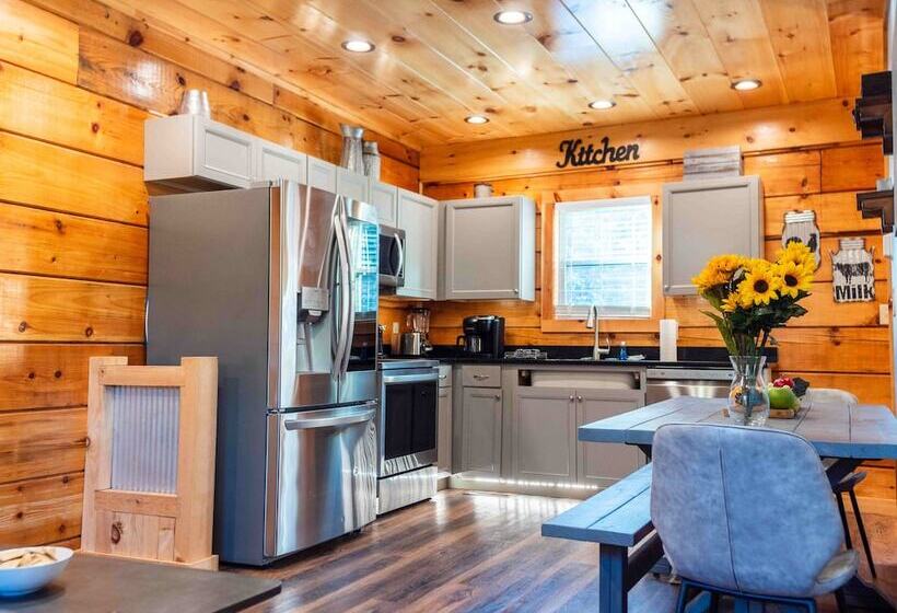 Rustic Mountain Retreat By Ghosal Luxury Lodging