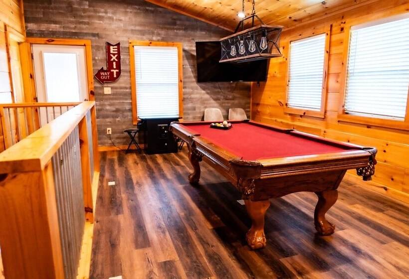 Rustic Mountain Retreat By Ghosal Luxury Lodging