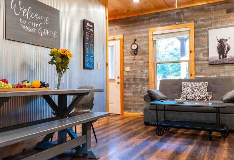 Rustic Mountain Retreat By Ghosal Luxury Lodging