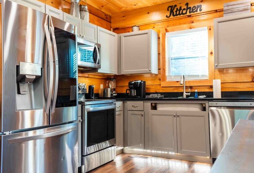 Rustic Mountain Retreat By Ghosal Luxury Lodging