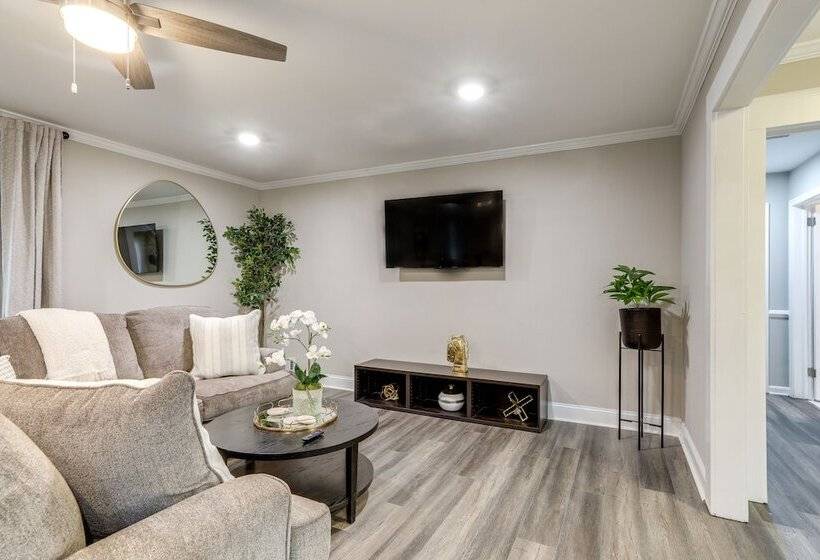 Spacious Stone Mountain Home W/ Private Pool!