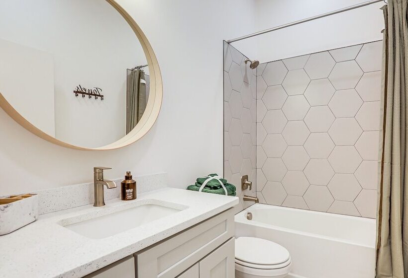 St Augustine Getaway W/ Grill, Near Downtown!