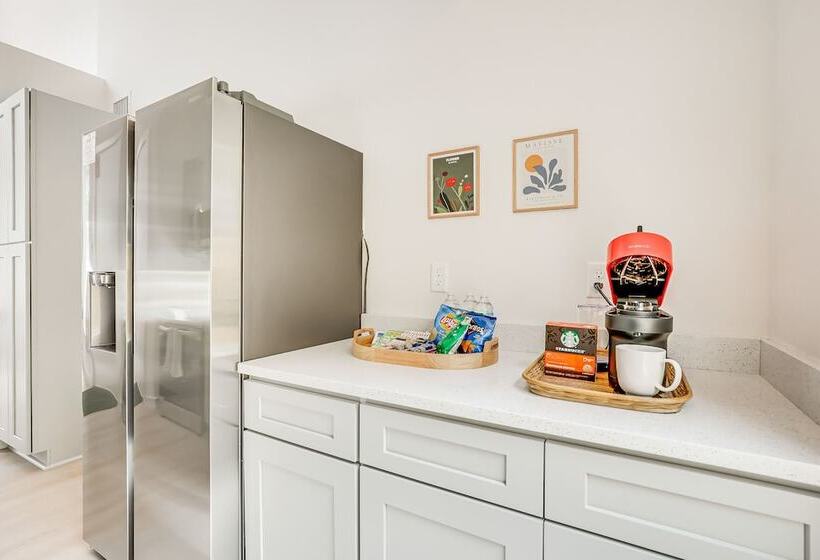 St Augustine Getaway W/ Grill, Near Downtown!