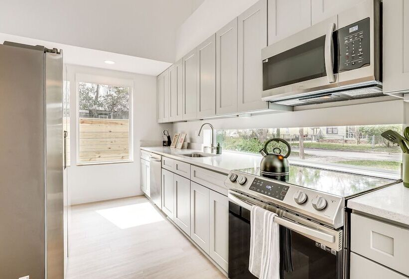 St Augustine Getaway W/ Grill, Near Downtown!