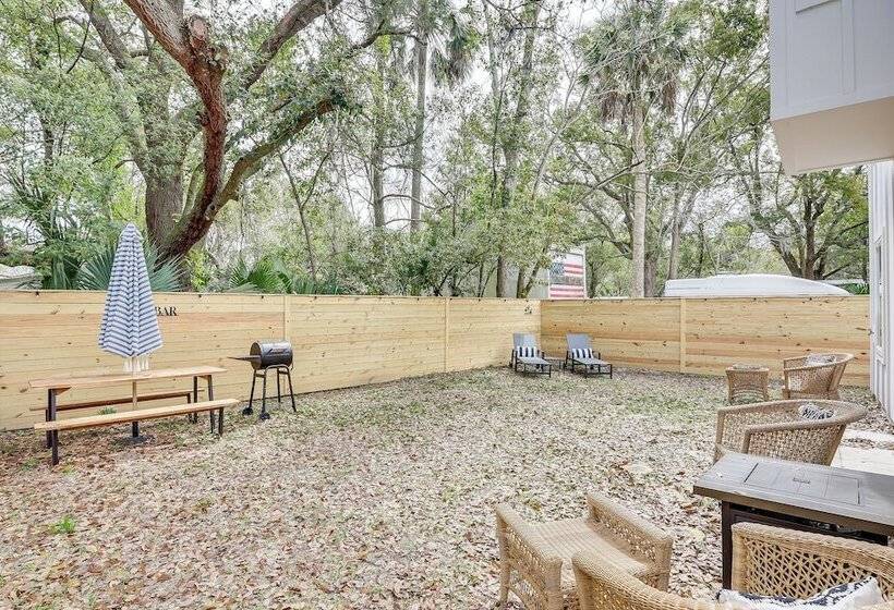 St Augustine Getaway W/ Grill, Near Downtown!