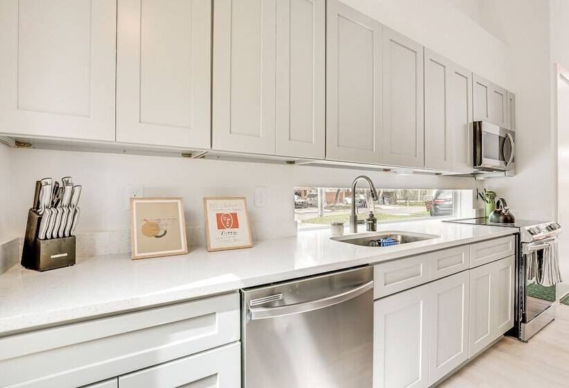 St Augustine Getaway W/ Grill, Near Downtown!