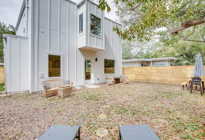 St Augustine Getaway W/ Grill, Near Downtown!