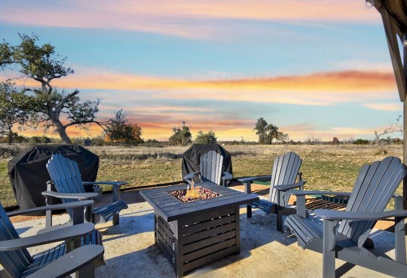 The Meadow Hill Country Sunset Views!
