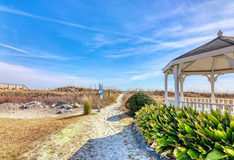 Blockade Runner Motor Inn