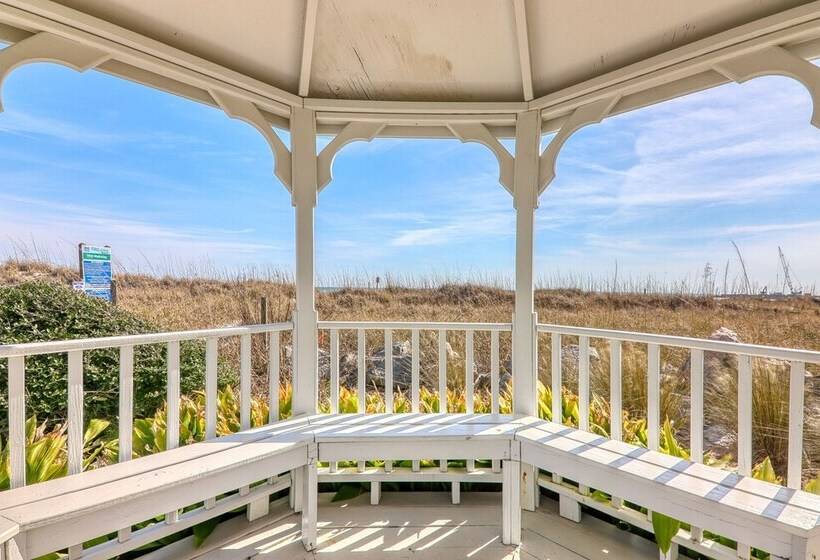 Blockade Runner Motor Inn