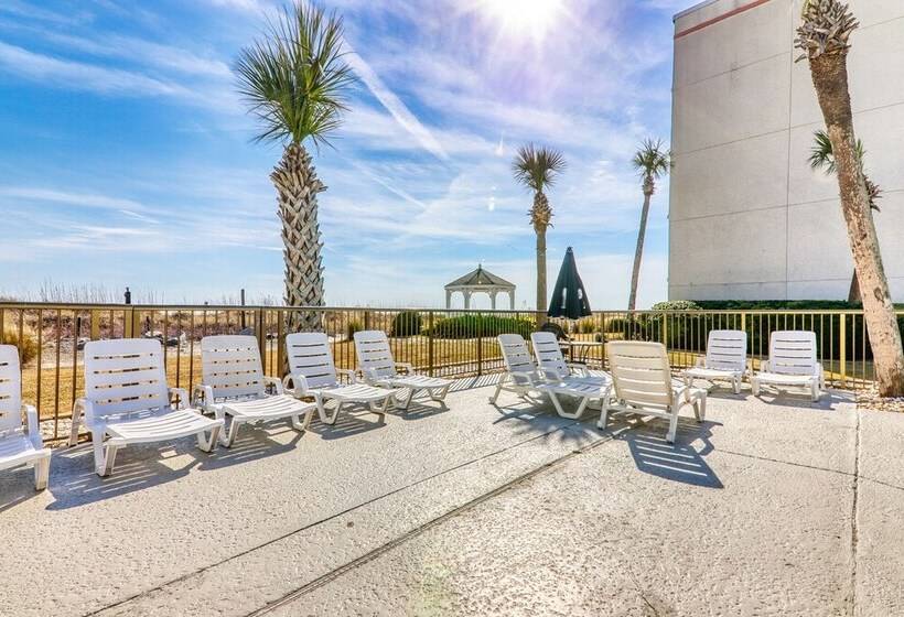 Blockade Runner Motor Inn