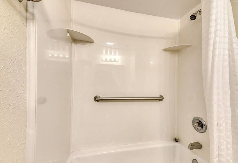 Blockade Runner Motor Inn