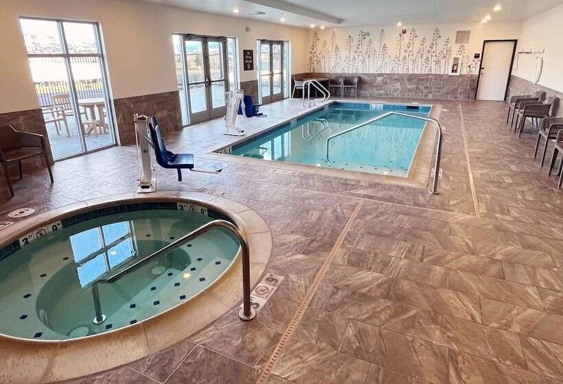 فندق La Quinta Inn & Suites By Wyndham Wenatchee