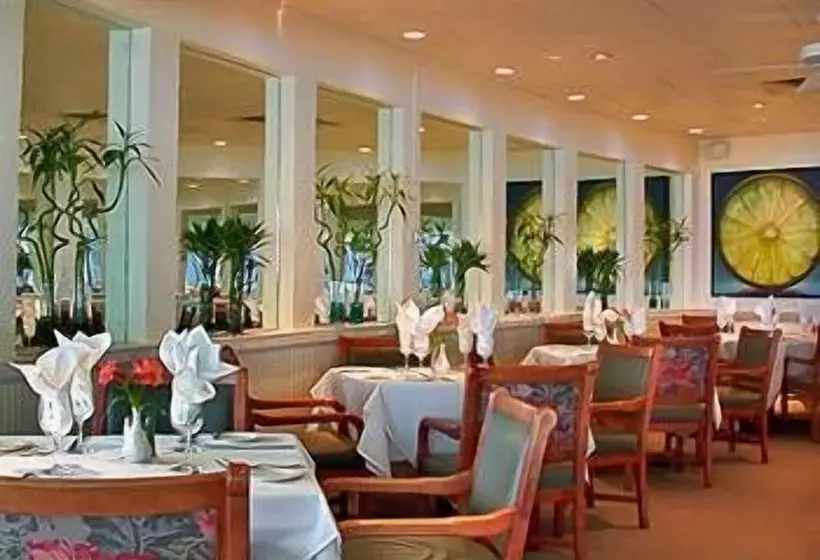 Hotelli The St. Regis Longboat Key Resort