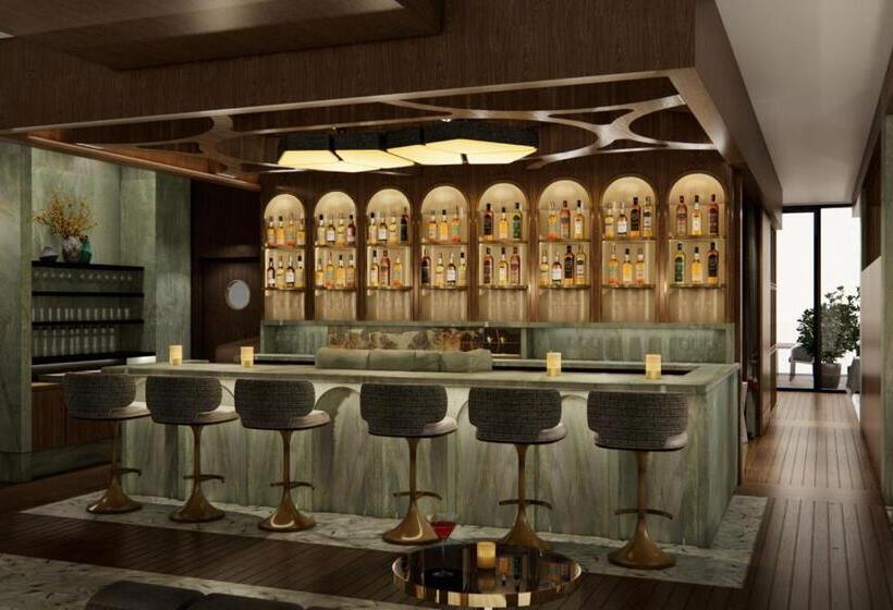 Отель The St. Regis Longboat Key Resort