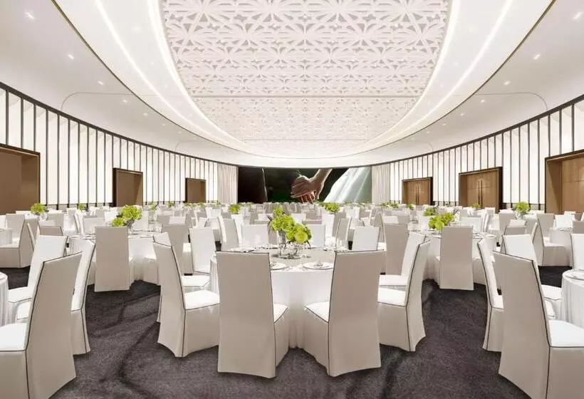 Hotelli The St. Regis Longboat Key Resort