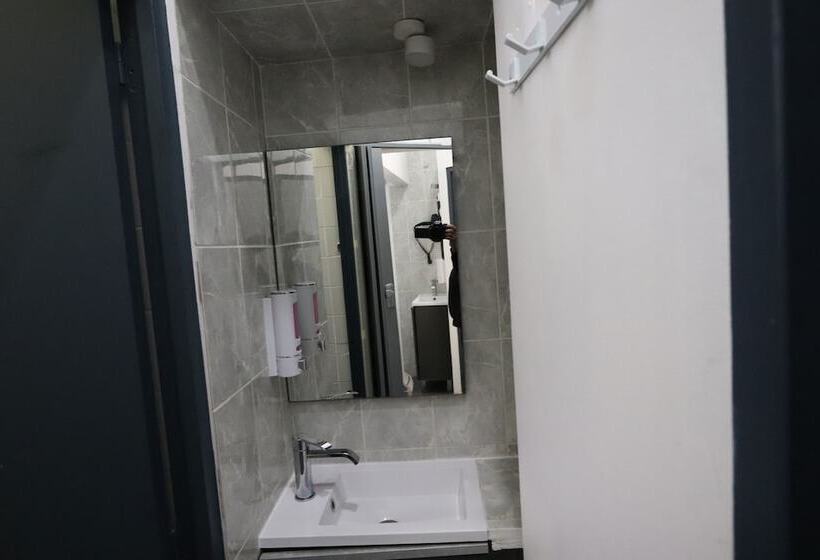 هاستل Welcome Guest House