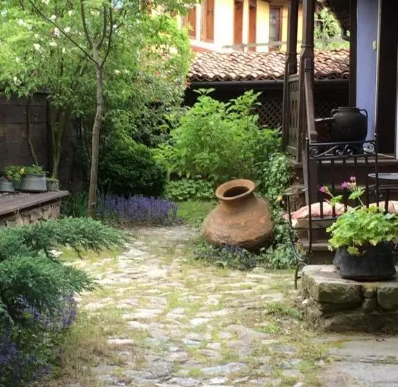 ベッドアンドブレックファースト Darina Guest House