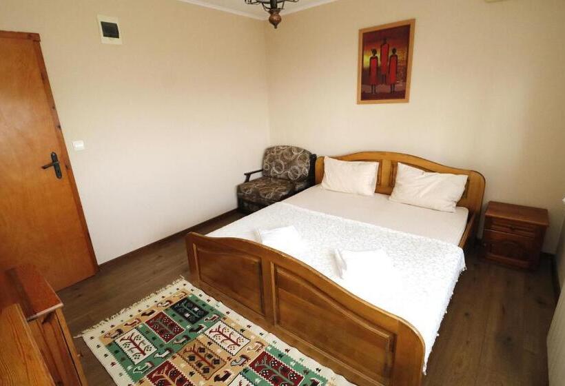 Family Hotel Arbanashka Sreshta