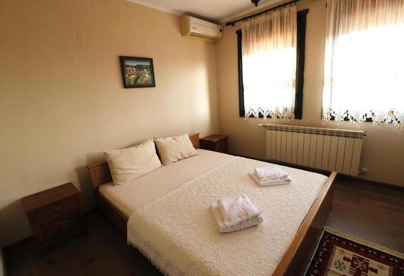 Family Hotel Arbanashka Sreshta