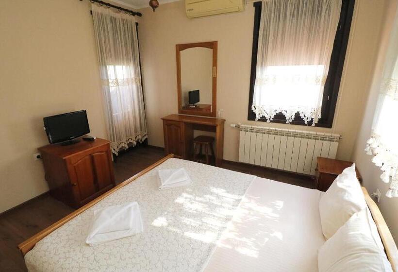 Family Hotel Arbanashka Sreshta