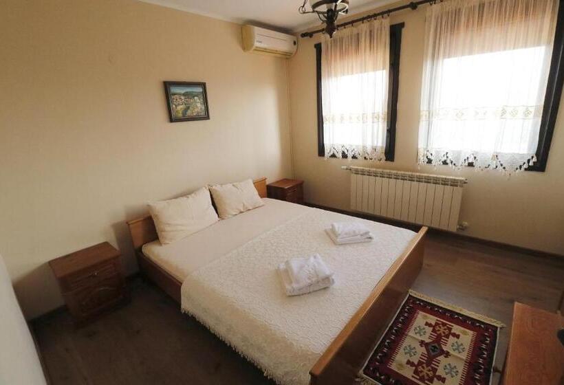 Family Hotel Arbanashka Sreshta