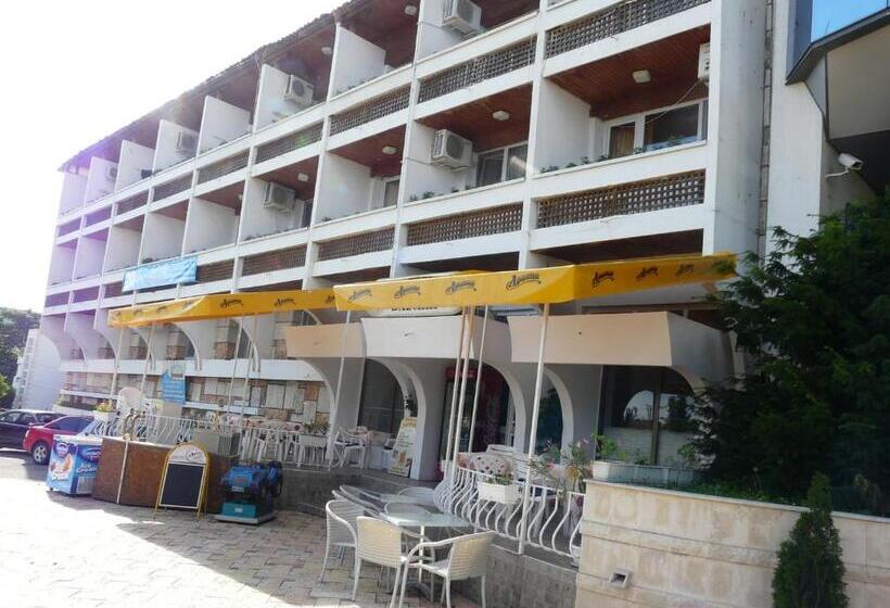Family Hotel Balchik