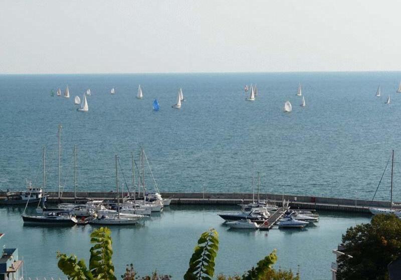 Family Hotel Balchik