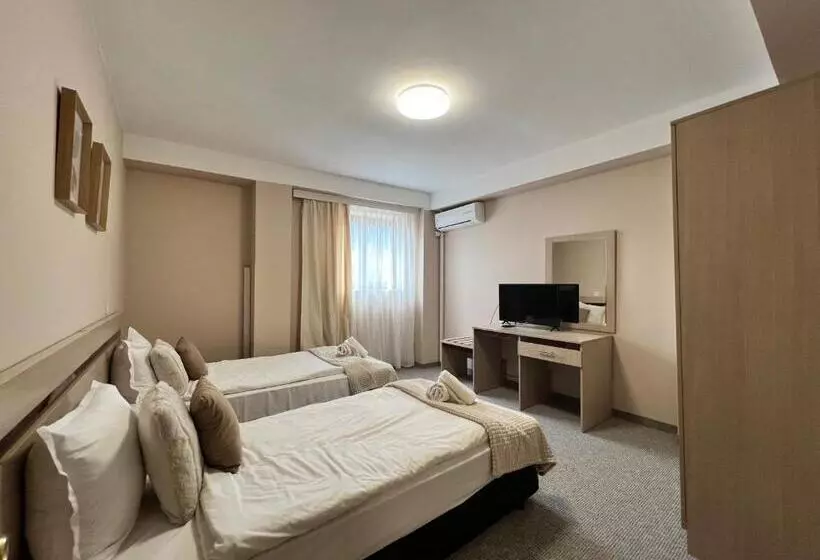 Family Hotel Central