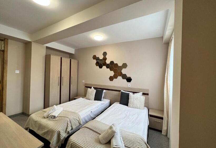 Family Hotel Central