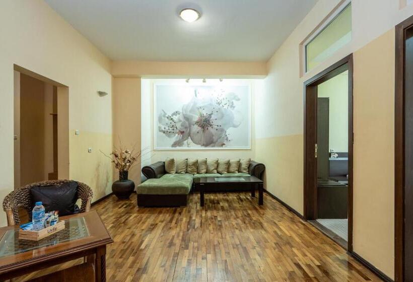 Family Hotel Central