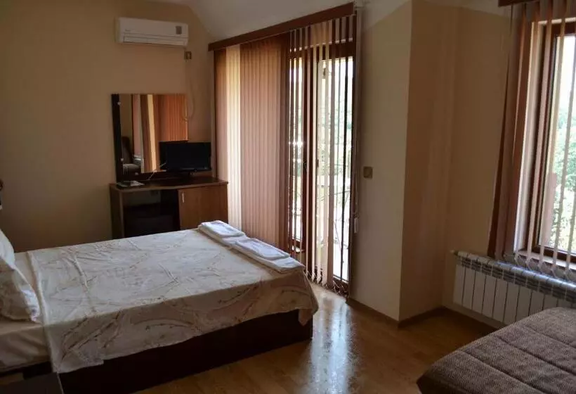 Family Hotel Saint George