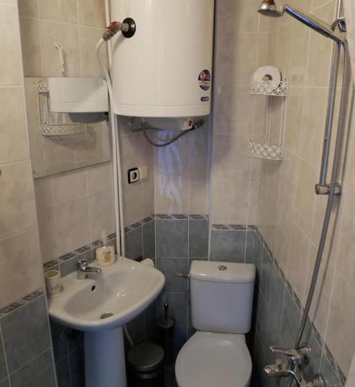 هتل Castle Cottage Bed & Breakfast