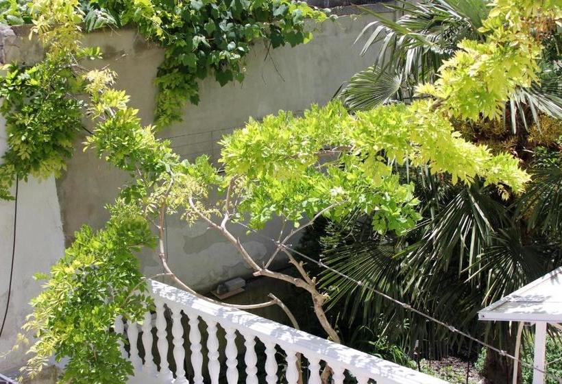 Family Hotel Electra